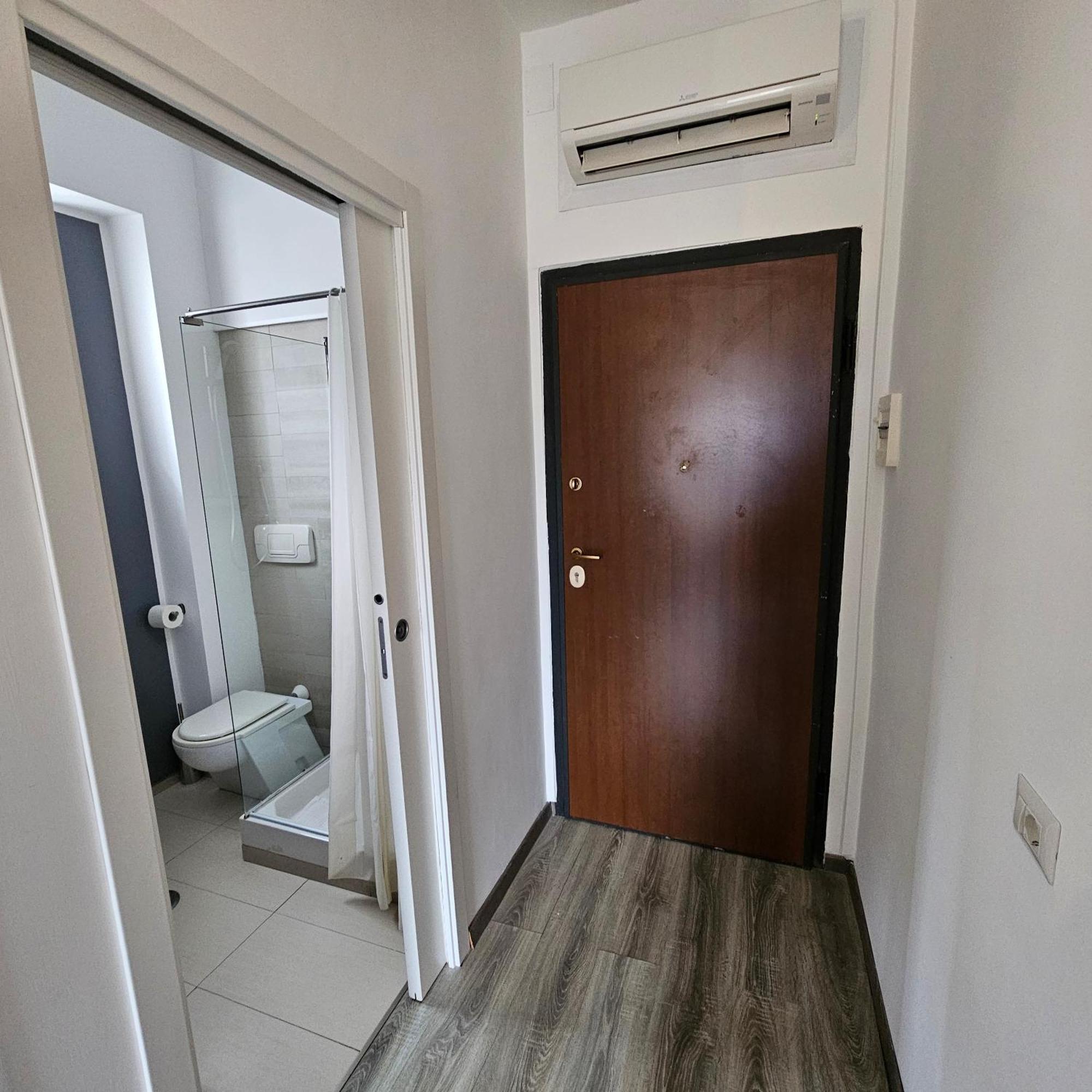 Room & Parking In Centro Citta Con Parcheggio Privato E Wifi Potenza Exterior foto