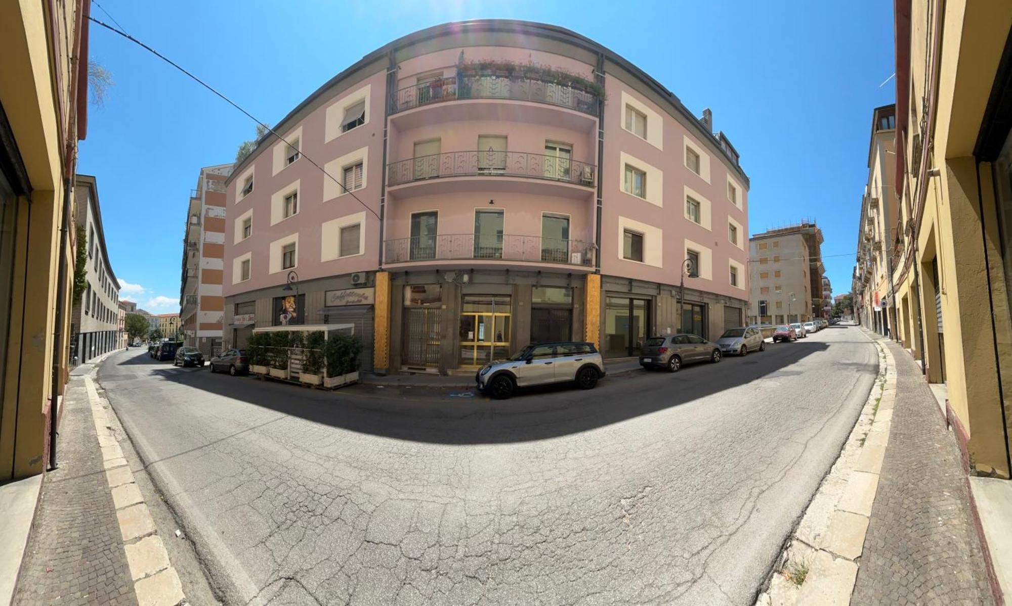 Room & Parking In Centro Citta Con Parcheggio Privato E Wifi Potenza Exterior foto