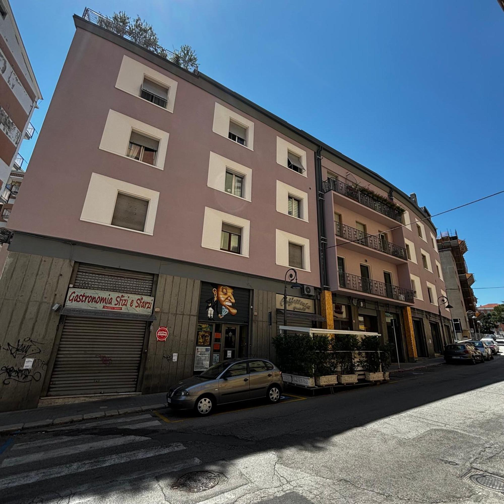 Room & Parking In Centro Citta Con Parcheggio Privato E Wifi Potenza Exterior foto